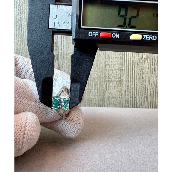 NEW Aquamarine Emerald Cut Moissanite,75% 18k WHT Gold, Sz.7 - Picture 7 of 9